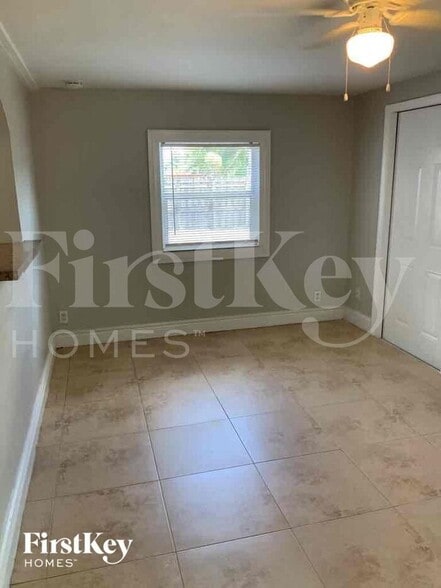 Building Photo - 630 NW 67th Terrace