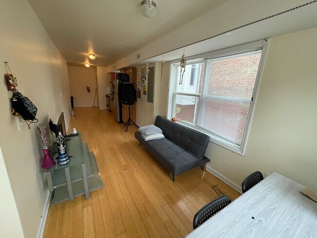 Building Photo - 1526 N 17th St