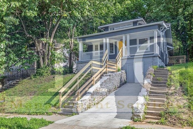 Building Photo - 1825 E 67th St