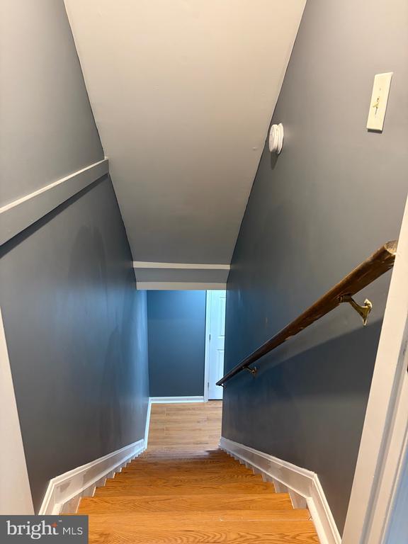 Building Photo - 6662 Ducketts Ln