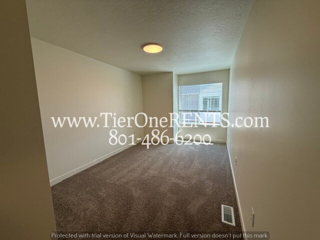 Building Photo - NO DEPOSIT option available for qualified renters with Obligo