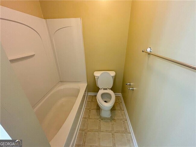 Building Photo - 7888 The Lakes Point