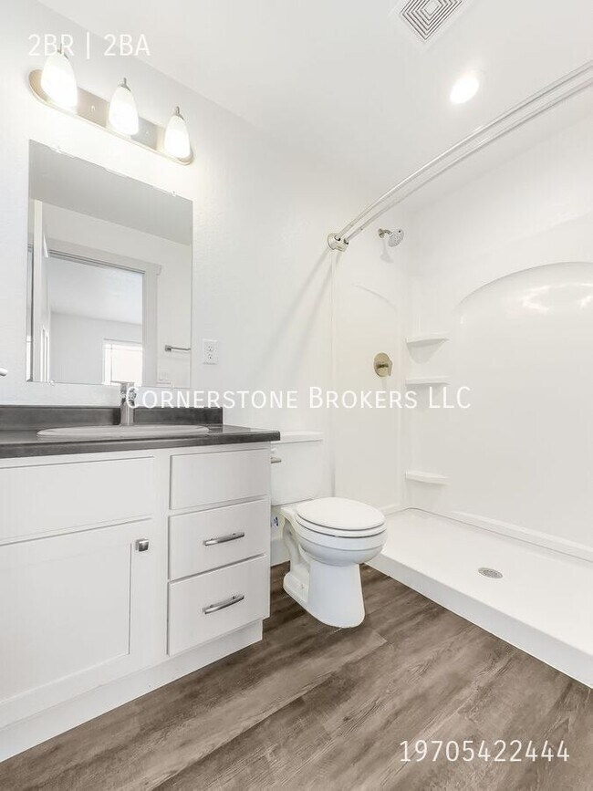 Building Photo - 112 Parkview Ct