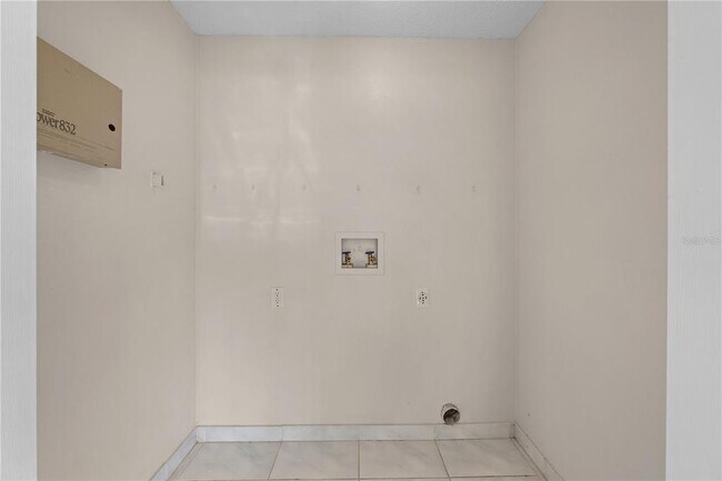 Building Photo - 2413 Sonja Ct