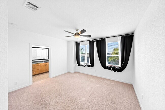 Building Photo - Bright and Modern Two-Story in One of San ...