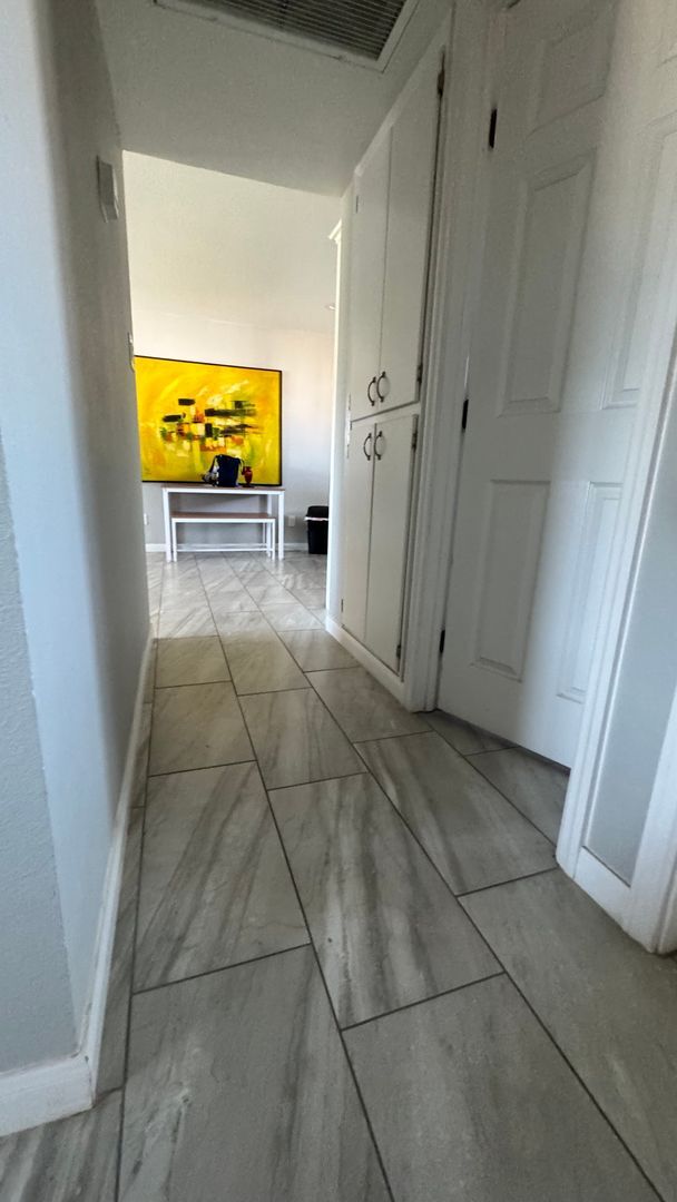 Building Photo - Renovated 4 Bedroom, 2 Bathroom Home in a Prime Phoenix Location!