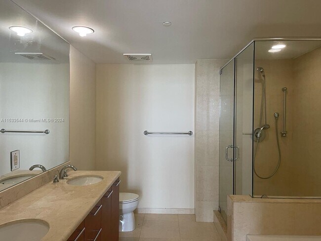 Building Photo - 50 Biscayne Blvd