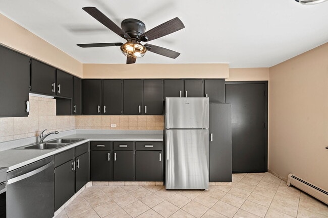 Building Photo - 2124 N Harlem Ave