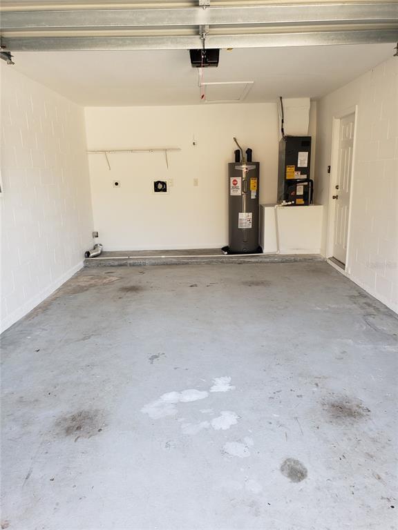 Building Photo - 32 Zoeller Ct