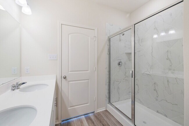 Building Photo - 181 Sugarberry Dr