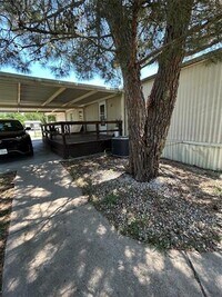 Building Photo - 120 Enchanted Oaks Ct