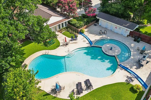 Building Photo - 2908 Clear Springs Dr