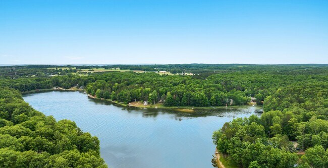 Building Photo - May & June Furnished Extended Stay Rental