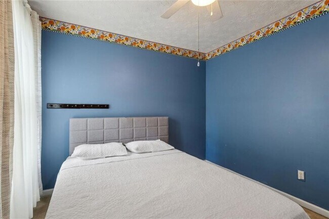 Building Photo - 436 Shenandoah Ct