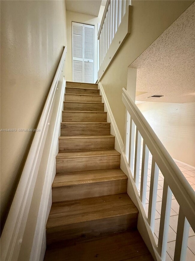 Building Photo - 7886 Dixie Beach Cir