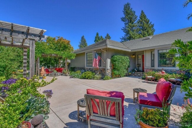 Building Photo - Stunning Four Bedroom Browns Valley Home f...