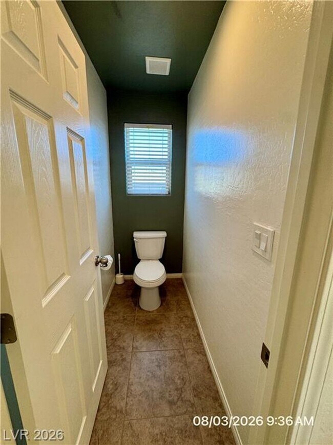 Building Photo - Beautiful 4BR Home with Huge Loft, Gourmet Kitchen & Covered Patio