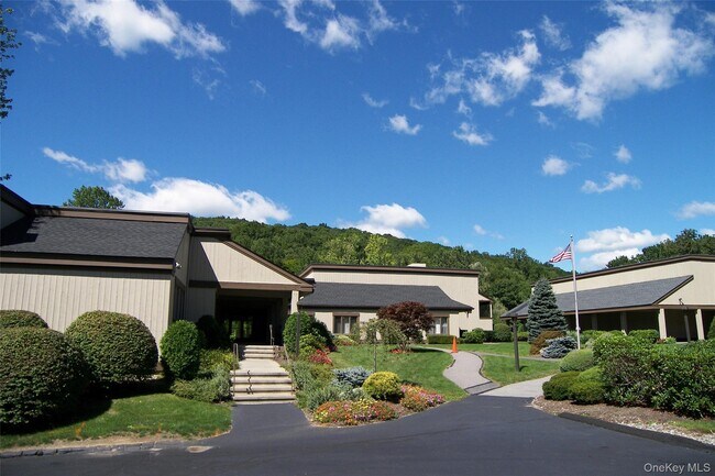 Building Photo - 234 Heritage Hills