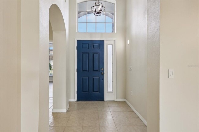 Building Photo - 235 Royal Palm Dr