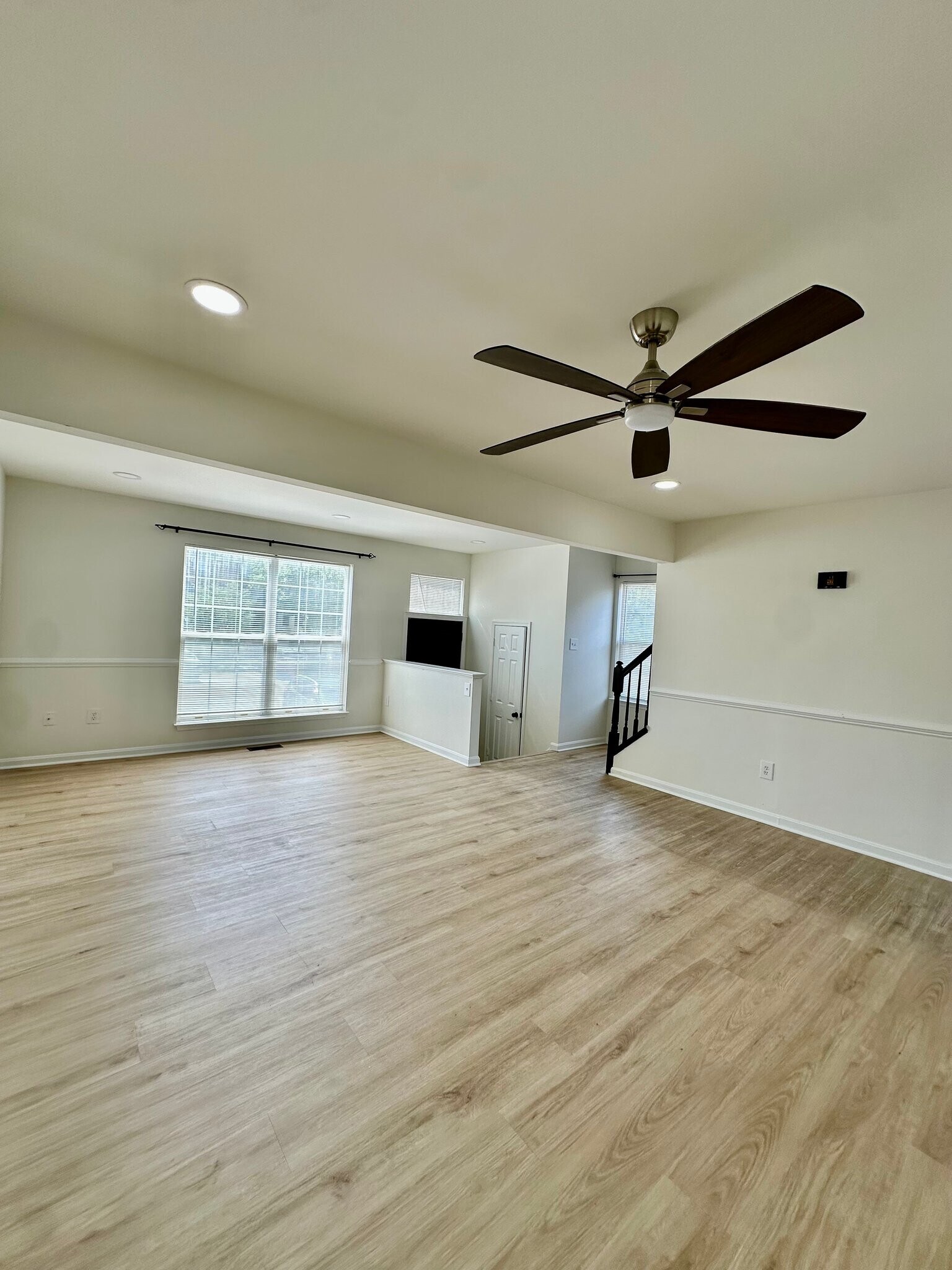 Building Photo - 9242 Jessica Dr