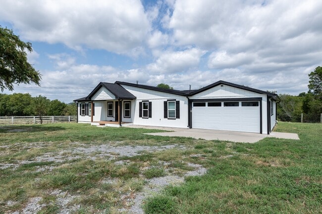 Building Photo - 1503 Cornersville Hwy