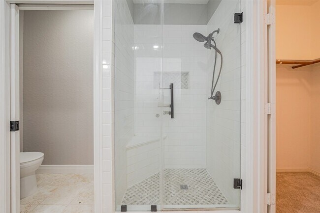 Building Photo - 4510 Sherwood Green Ct