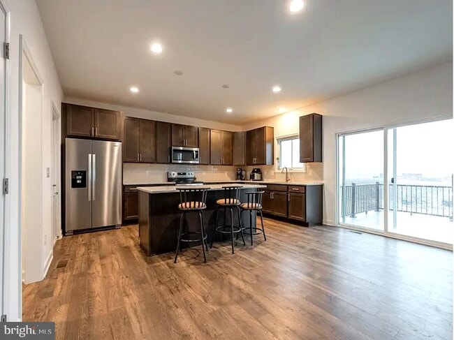 Building Photo - 5019 Forsythia Pl