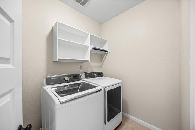 Building Photo - 17302 Milrig Ct