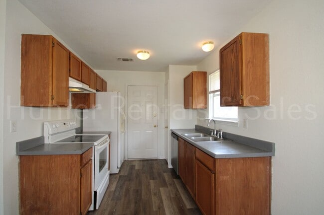 Building Photo - North Killeen!