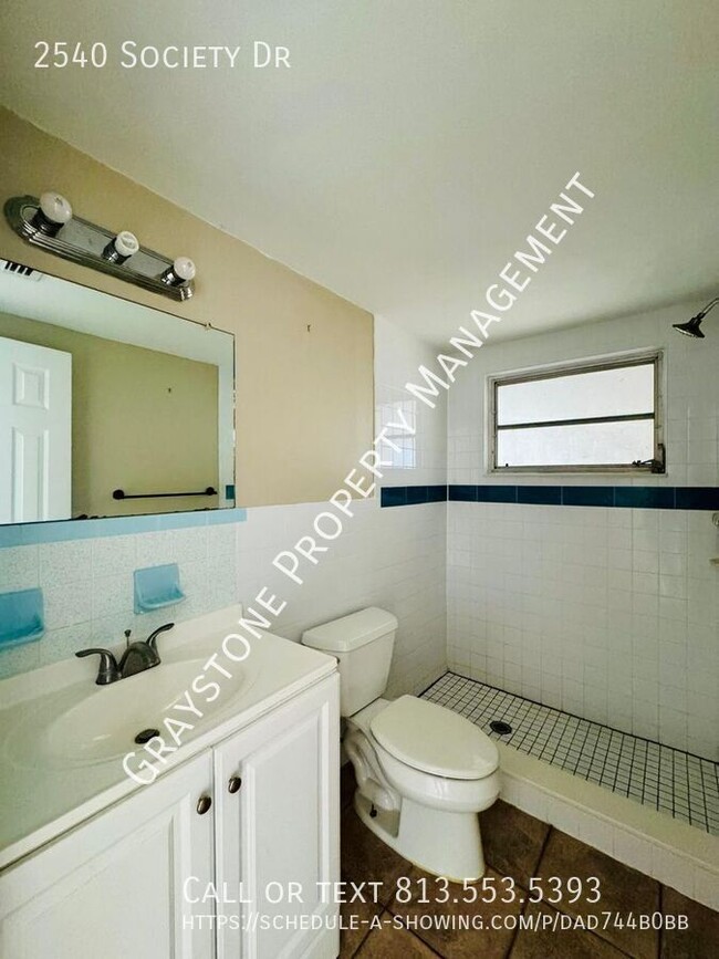 Building Photo - Your Dream Home Awaits: Cozy 2-Bed Rental ...