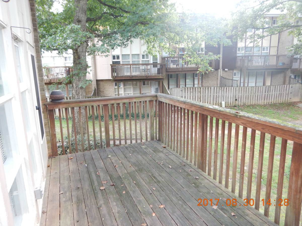 Deck - 4422 Forest Glen Ct