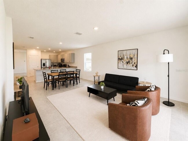 Building Photo - 5671 Nispero Wy