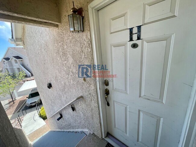 Building Photo - 3890 Strawberry Field Grove