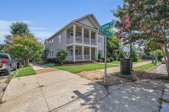 Building Photo - MLK @ Fairview I