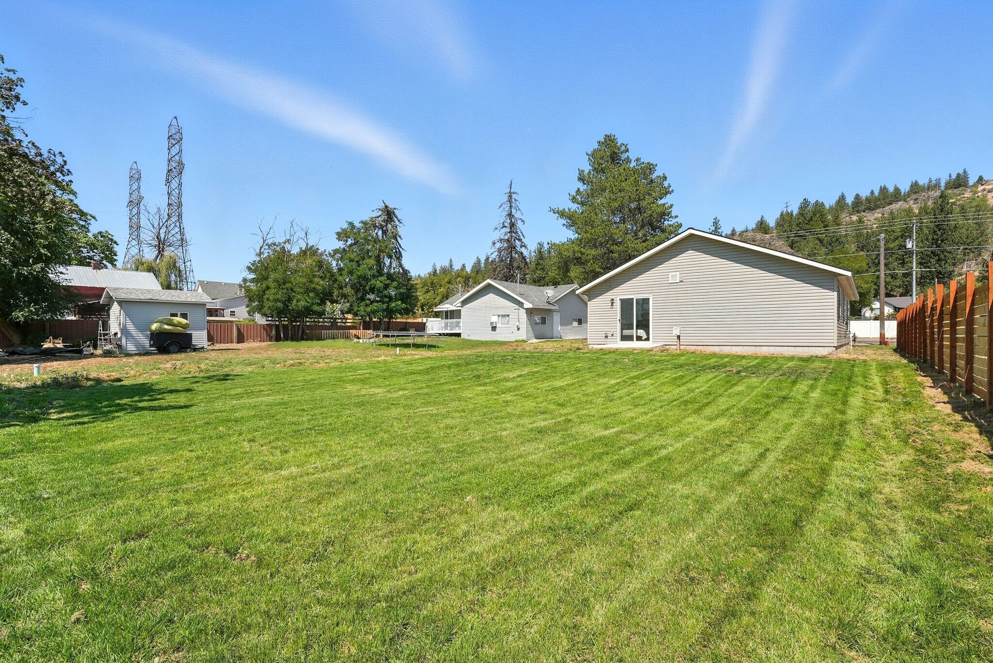 Building Photo - 4720 E Frederick Ave