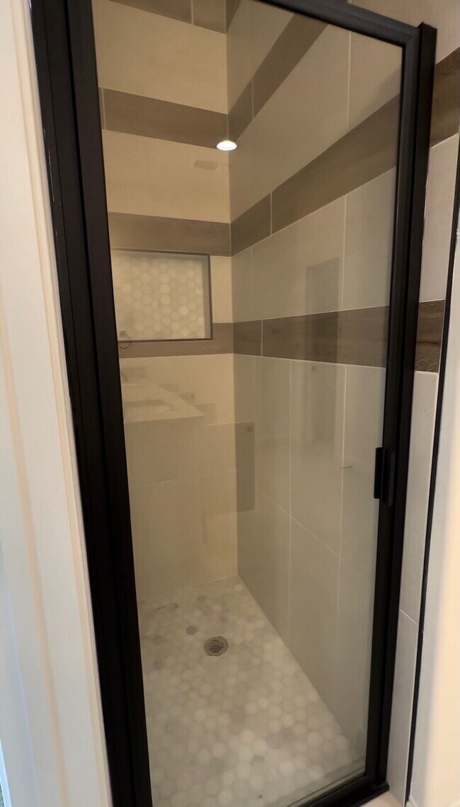 Building Photo - Custom 2023 Parade of Homes Residence