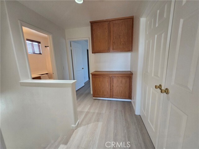 Building Photo - 481 Pinewood Ln