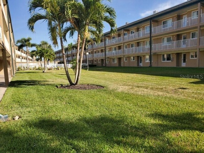Building Photo - 150 Harborside Ave