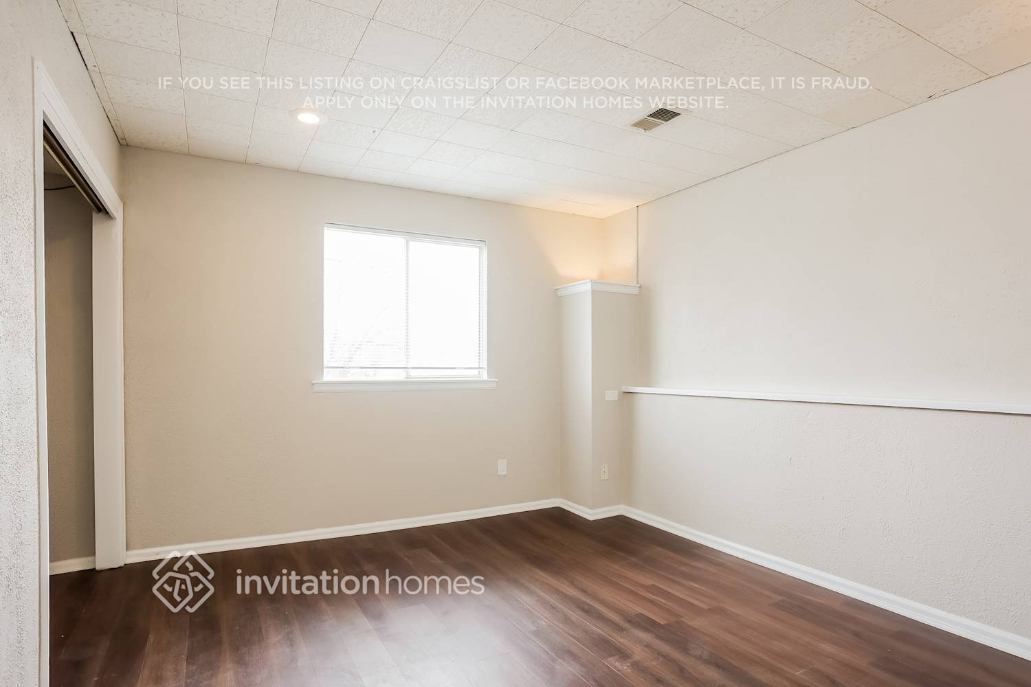 Building Photo - 4938 S Sedalia Way
