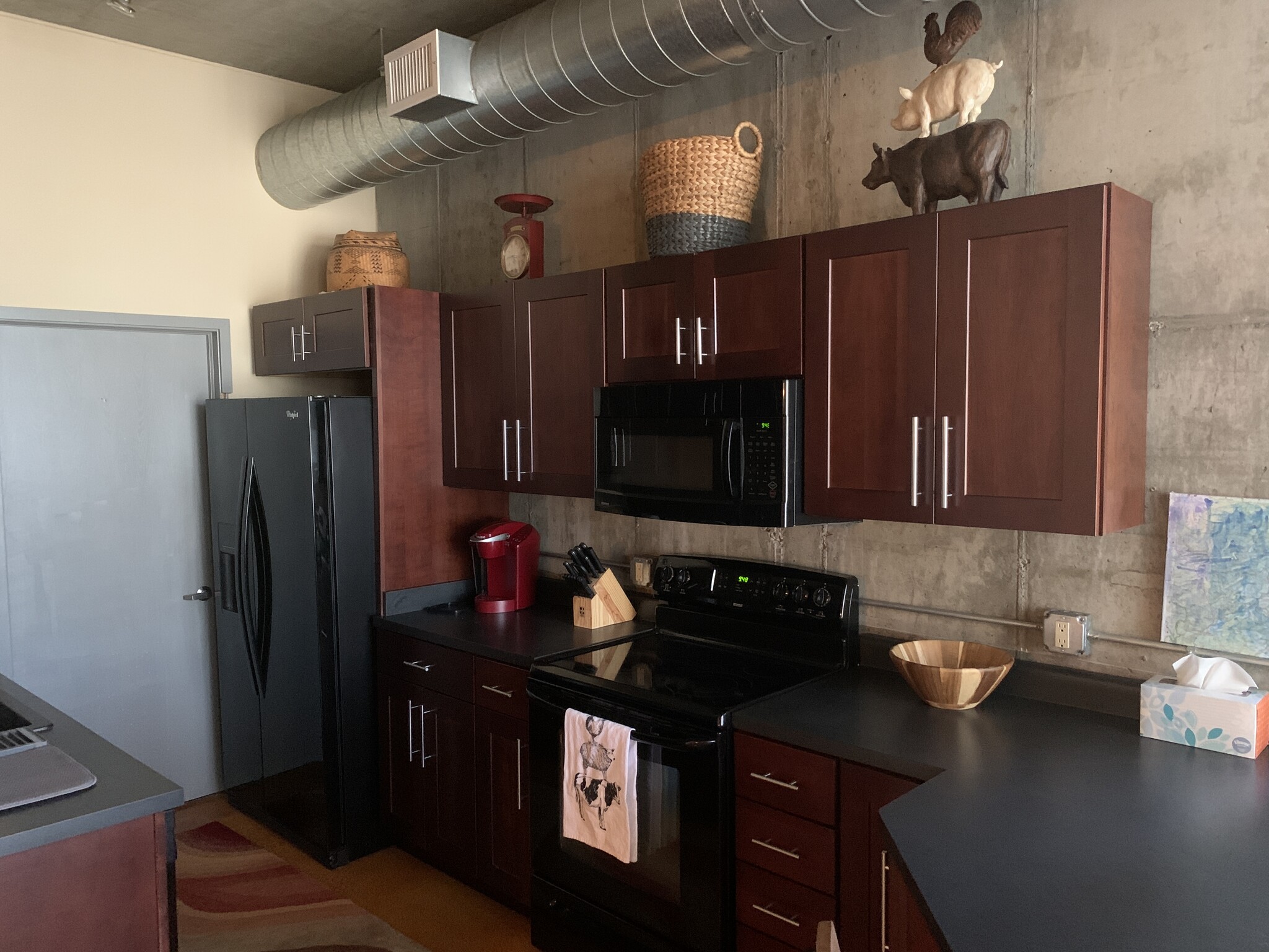 Kitchen - 290 W 12th Ave