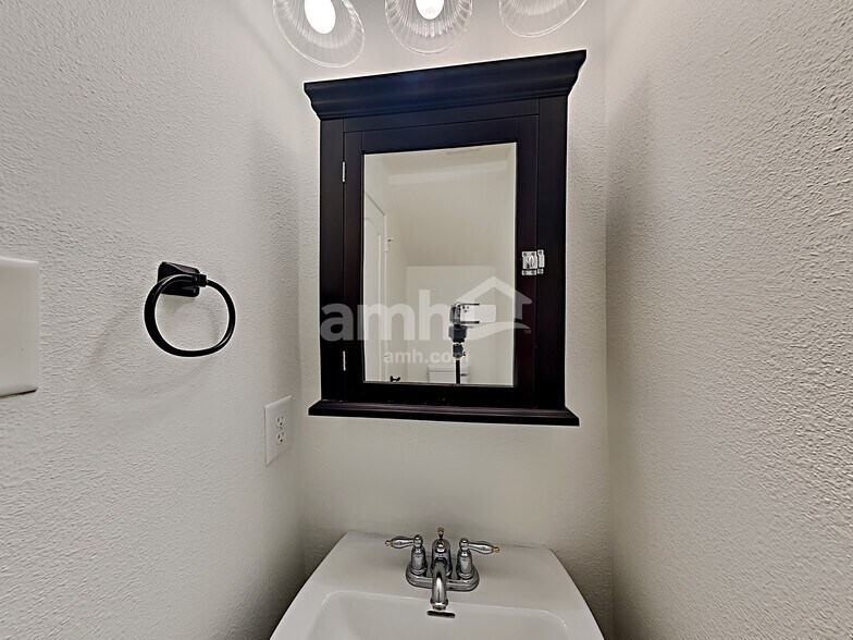 Building Photo - 9688 W Constellation Dr