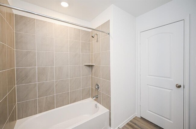 Building Photo - 16822 Paintbrush Holw Ln