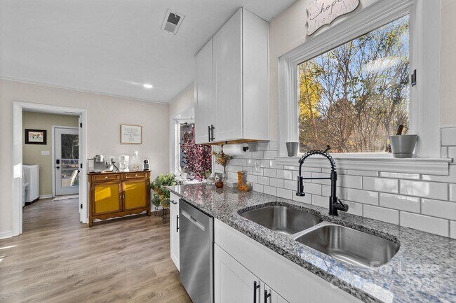 Building Photo - 7204 Killingdeer Ln