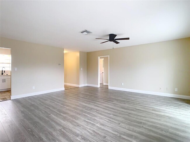 Building Photo - 1612 Fox Run Dr