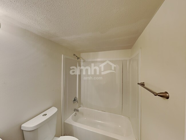 Building Photo - 2362 S 50 E