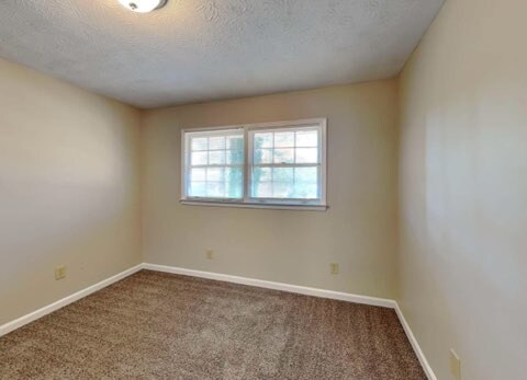 Building Photo - 2882 Lakemont Pl SW