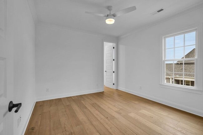 Building Photo - Luxury living in this brand new home - Franklin, TN