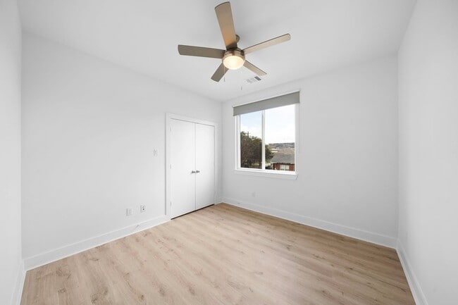 Building Photo - 1512 Barbee St