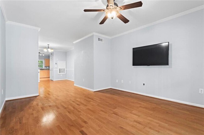 Building Photo - 3675 Peachtree Rd NE