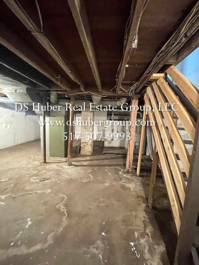 Building Photo - 711 Baker St